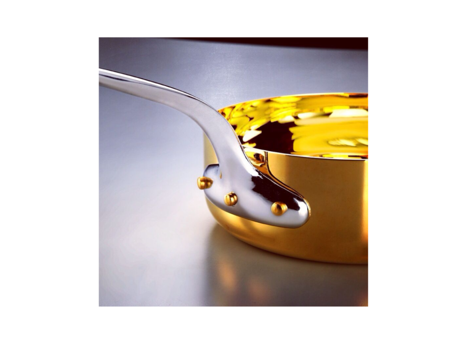 Low gold saucepan with handle