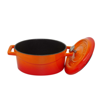 Oval casserole with two cast iron handles with lid 29x22cm