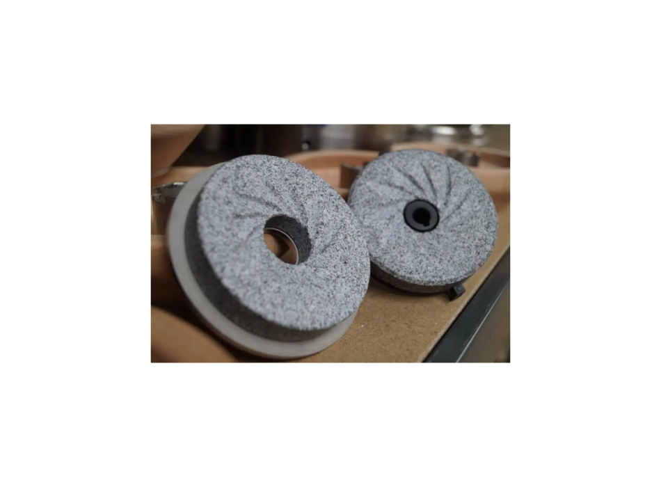 Max Special Beech Stone Mill for Cereals