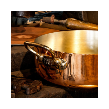 Casserole basse en cuivre pour induction