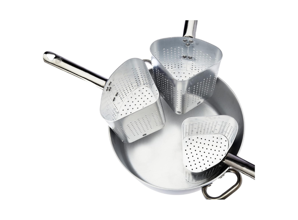 Cocotte avec 4 passoires hautes à deux anses